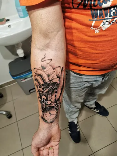 hocus pocus tattoo studio